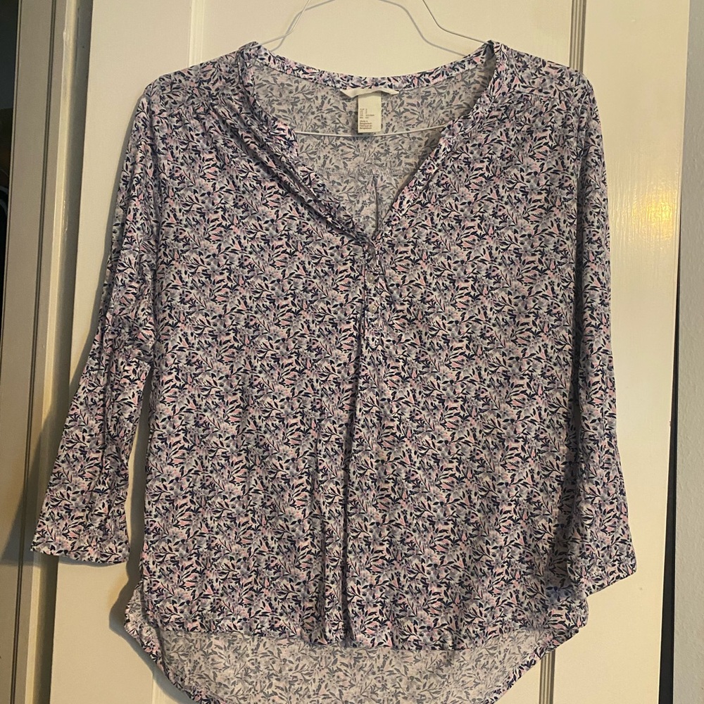 H&M Black and Pink Relaxed 3/4 Sleeve Blouse